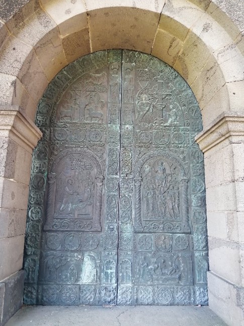 Darmstadt-Neues-Mausoleumの扉
